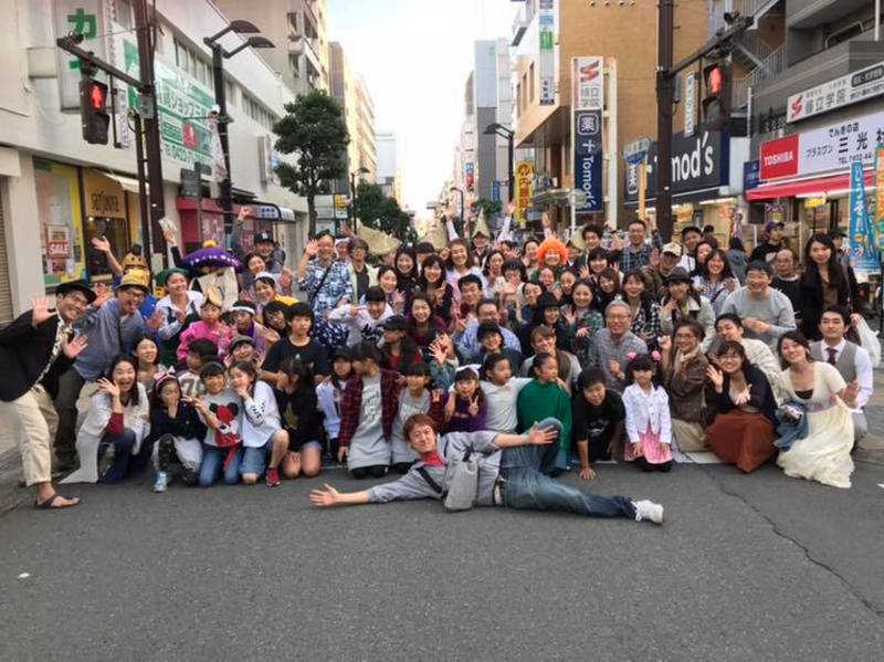 onnatantei 三鷹中央通りエキストラ集合写真